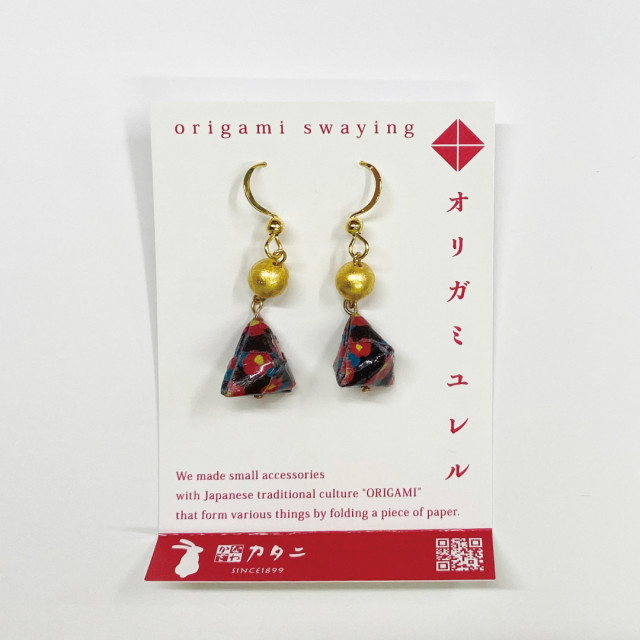 ハンドメイドピアス 三角錐×15 