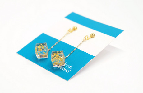 drop jewel　イヤリング キューブ