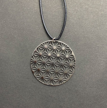 ステンレスネックレス（シルバー)　麻の葉