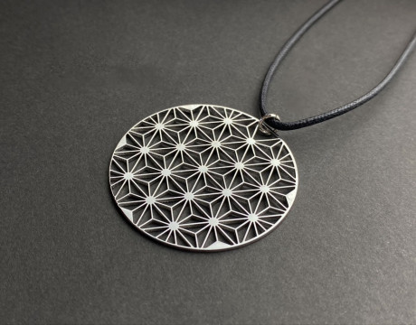 ステンレスネックレス（シルバー)　麻の葉