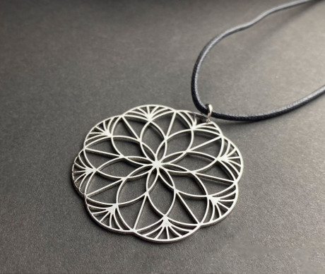 ステンレスネックレス（シルバー)　香(KOU)