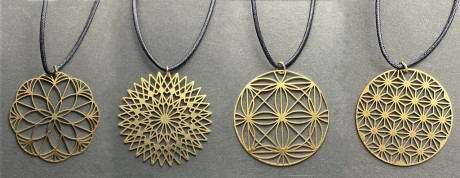 ステンレスネックレス（ゴールド)　麻の葉(ASANOHA)