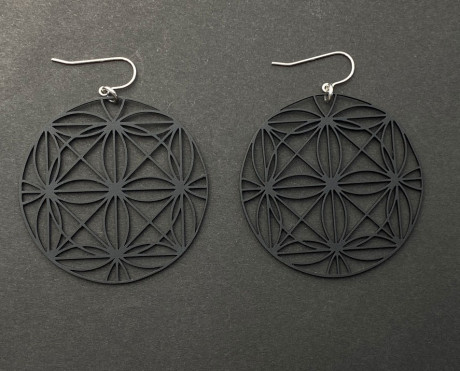 ステンレスピアス（マットブラック)　鞠(MARI)