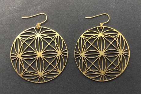 ステンレスピアス（ゴールド) 鞠(MARI)