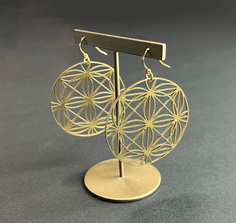 ステンレスピアス（ゴールド) 鞠(MARI)