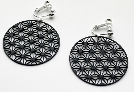 ステンレスイヤリング（マットブラック)　麻の葉(ASANOHA)