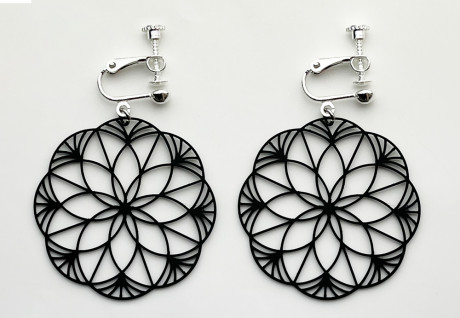 ステンレスイヤリング（マットブラック)　香(KOU)