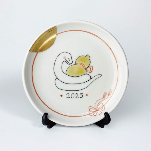 巳商品全品5％OFF！】九谷焼干支小皿 巳 瓢箪 イヤープレート｜KATANI